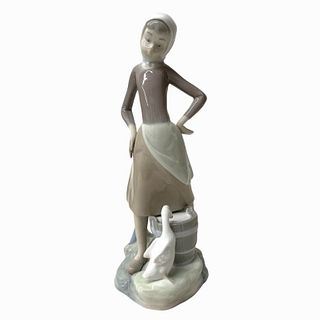 Lladro Porcelain Little Girl & Duck Figurine