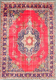 A MID 20TH CENTURY PERSIAN TABRIZ ROOM SIZED CARPET