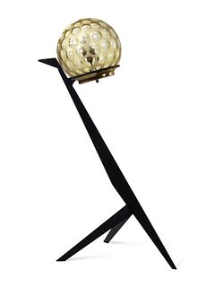 Italian Style 
Mid 20th Century
Tripod Floor Lamp