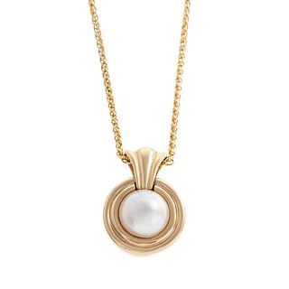 A 14K Mabe Pearl Pendant on a 14K Gold Chain