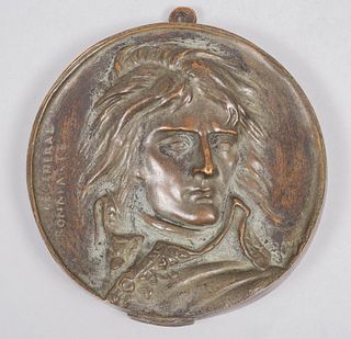 Después de PIERRE-JEAN DAVID "David D'Angers" Medallón Le Géneral Bonaparte Fundición en bronce patinado Con sello de fundidora