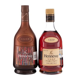Cognac. a) Hennessy Privilege. V.S.O.P. b) Hennessy. V.S.O.P. Total de piezas: 2.