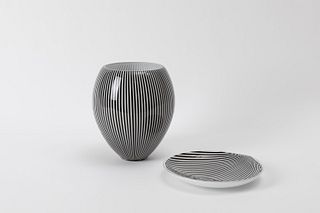 Lino Tagliapietra - A glass vase and plate 