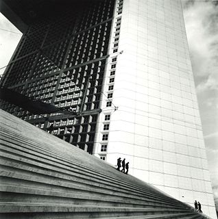 Matteo Cirenei (1965)  - Paris la Defense, la grande arche, 1992