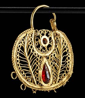 10th C. Byzantine Gold Filigree Earring w/ Garnets