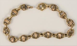 14 Karat Gold Bracelet
with large links
length 8 inches
17.7 grams
