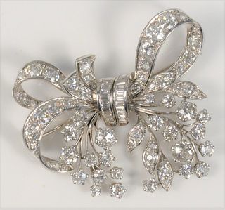 Platinum Diamond Brooch ribbon-style top, with branches of diamonds flowing from the center on each side of ribbon loops, 68 European cut diamonds, an