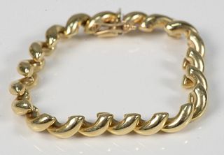 14 Karat Gold Bracelet
length 7 1/4 inches
19.4 grams