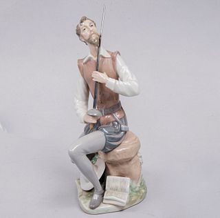 Don Quijote. España. 1985. Elaborado en porcelana Lladró. Acabado brillante. 23 x 15 x 10 cm