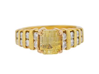 3.15ct Yellow Sapphire Diamond 18k Gold Ring 