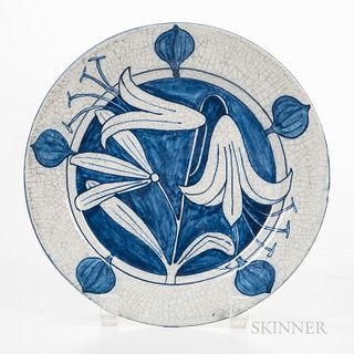 Dedham Pottery Tiger Lily Plate, Dedham, Massachusetts, early to mid-20th century, with blue stamp and impressed rabbit, dia. 8 1/2 in.