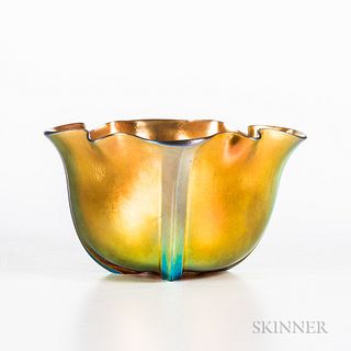 Steuben Gold Aurene Bowl, Corning, New York, early 20th century, ribbed form with scalloped rim, incised "Steuben," ht. 5, dia. 8 1/2 i