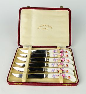 ROYAL CROWN DERBY HANDLED (6) FISH KNIVES IN BOX