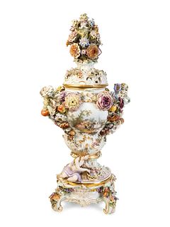 A Meissen Porcelain Potpourri Urn, Cover and Stand