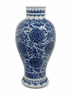 A Chinese Export Blue and White Porcelain Baluster Vase