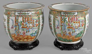 Pair of Chinese export porcelain famille rose ja