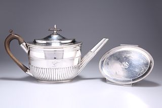 A GEORGE III SILVER TEAPOT, by Richard Cook, London 1802, o