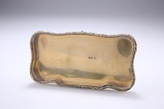A FINE WILLIAM IV SILVER-GILT AND GLASS SNUFF BOX, by Charl