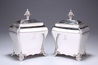 A PAIR OF EARLY VICTORIAN SILVER BOMBE CADDIES, by Henry Wi