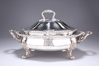 A GEORGE IV SILVER SERVING DISH AND COVER, by Paul Storr, L