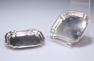 A PAIR OF GEORGE VI SILVER PIN DISHES, by Deakin & Francis 