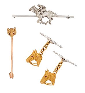 A PAIR OF 9CT GOLD EQUESTRIAN CUFFLINKS, as yellow gold hor