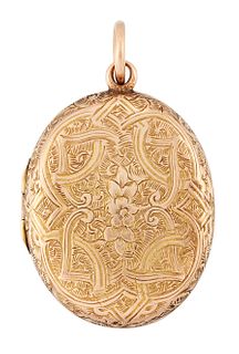 A VICTORIAN OVAL LOCKET PENDANT, with all over engraved dec