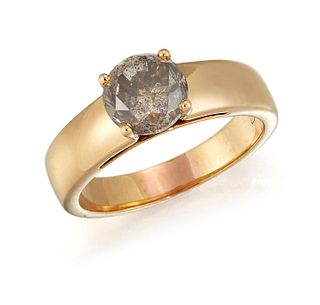 A SOLITAIRE FANCY COLOURED DIAMOND RING, a round brilliant-