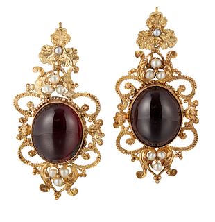 A PAIR OF GARNET AND SEED PEARL PENDANT EARRINGS, oval cabo