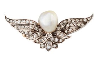 AN EARLY 20TH CENTURY NATURAL SALTWATER PEARL AND DIAMOND B