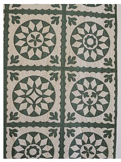 Green and White Sunbursts Quilt