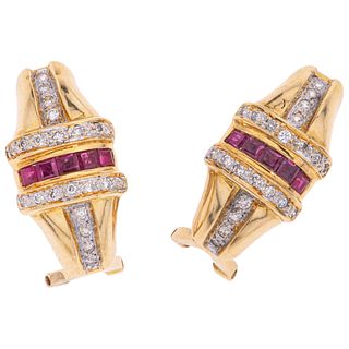 PAIR OF RUBY AND DIAMOND EARRINGS IN 18K YELLOW GOLD Weight: 8.3 g. Ta ...