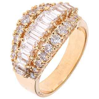 RING WITH DIAMONDS IN 14K YELLOW GOLD Weight: 6.8 g. Size: 6 ½ 22 Brilliant cut diamonds ~ 0.60 ct 11 D ...