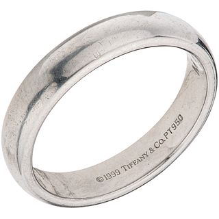 RING IN PLATINUM OF THE FIRM TIFFANY & CO. Engraved. Weight: 10.2 g. Size: 9¾