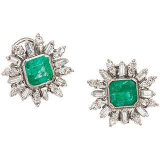 PAIR OF EMERALDS WITH EARRINGS AND DIAMONDS IN PALLADIUM SILVER Weight: 7.6 g. Size: 0.62 x 0.62" (1.6 x 1.6 cm)