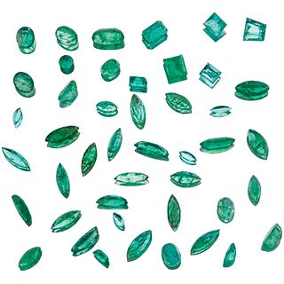 UNMOUNTED EMERALDS 29 Marquise cut emeralds, 9 faceted oval cut, 1 octagonal cut, 4 faceted rectangular cut (one chipped).