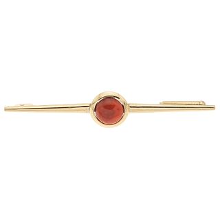 14K YELLOW GOLD CORAL PIN Pin and slide tube lock. Weight: 4.0 g. Size: 0.43 x 2.5" (1.1 x 6.4 cm)