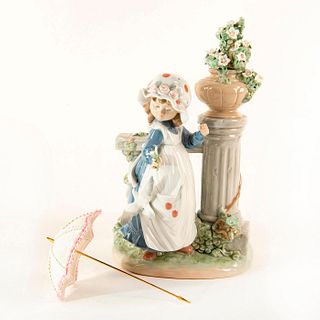 Glorious Spring 01005284 - Lladro Porcelain Figure