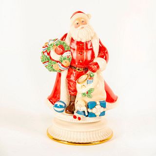 Lenox Musical Figurine, Santa Claus Around The World