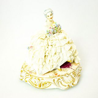 Luigi Fabris Porcelain Figurine, Woman With Bouquet