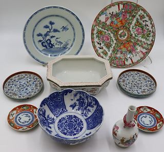 8 Pieces Of Chinese Porcelain.