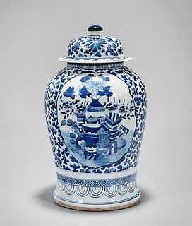 Chinese Blue and White Porcelain Covered Jar
