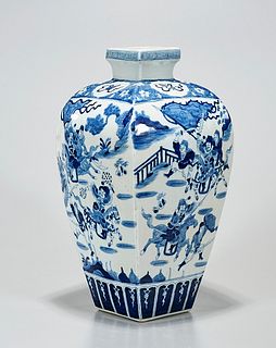 Chinese Blue and White Porcelain Four-Faceted Vase