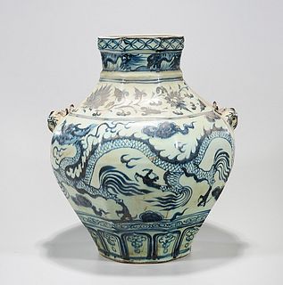 Chinese Blue and White Porcelain Octagonal Vase