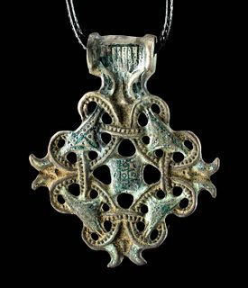 Intricate Viking Silver Pendant - 9.9 g