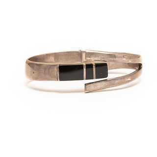 Taxco sterling silver bracelet with black onyx