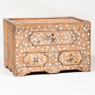 Middle Eastern Mother of Pearl Inlaid Hardwood Box
