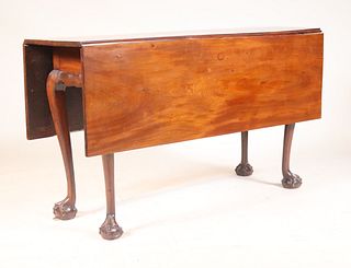 Chippendale Figured Mahogany Drop Leaf Table