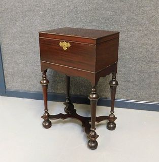 Mahogany Chest on Stand Humidor Cellarette