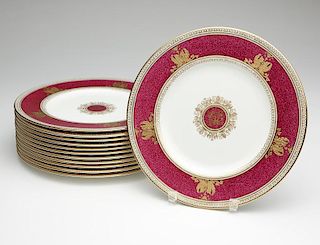 12 Wedgwood china ''Columbia'' dinner plates